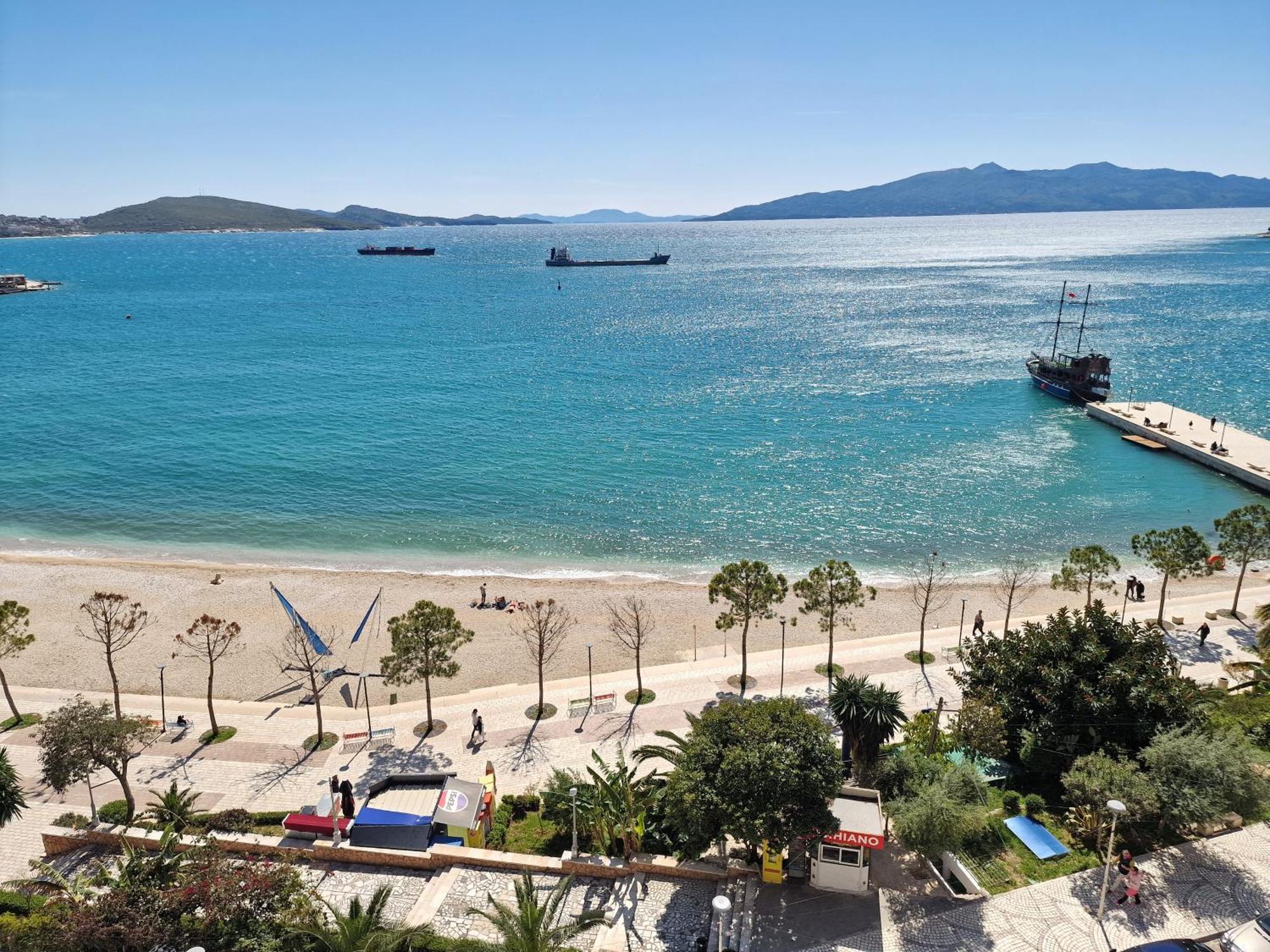 Beachfront Apartment Saranda Extérieur photo